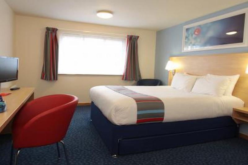 Travelodge Dundee Strathmore Avenue Exterior foto