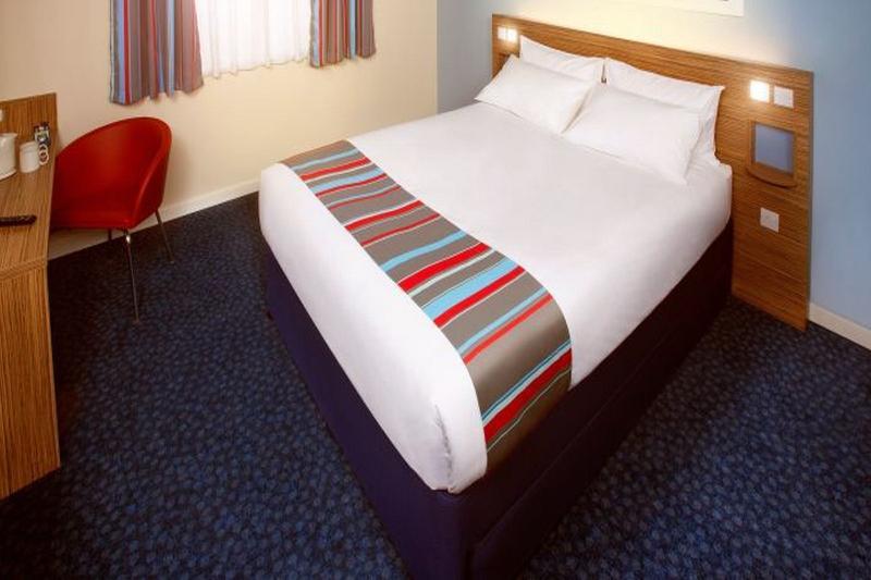 Travelodge Dundee Strathmore Avenue Exterior foto
